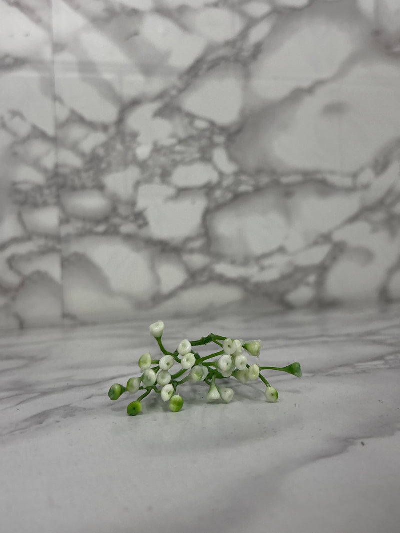 Artificial Gypso Flower Stems – White Baby’s Breath Fillers for Decoration (Pack of 100)
